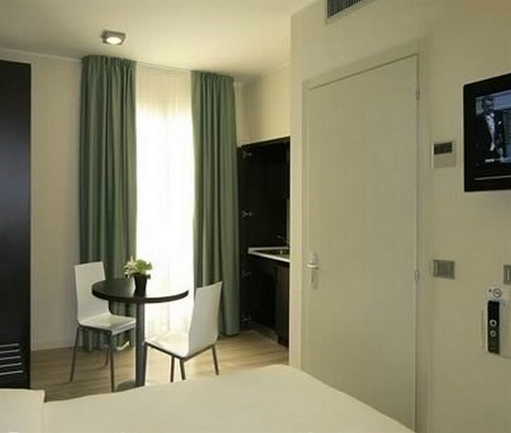 Hotel Vienna Лидо-ди-Езоло Экстерьер фото