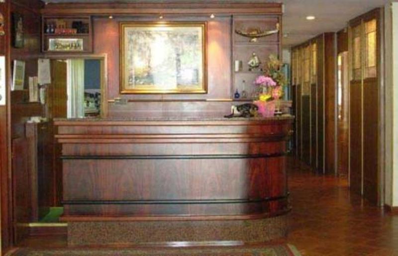 Hotel Vienna Лидо-ди-Езоло Экстерьер фото
